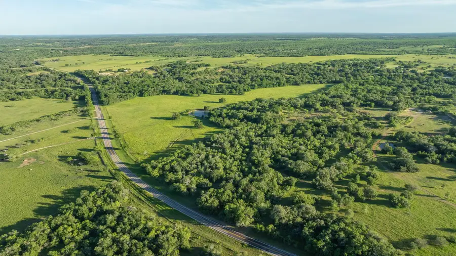 10867 Fm 466, Gonzales, TX 78629 - Image #2