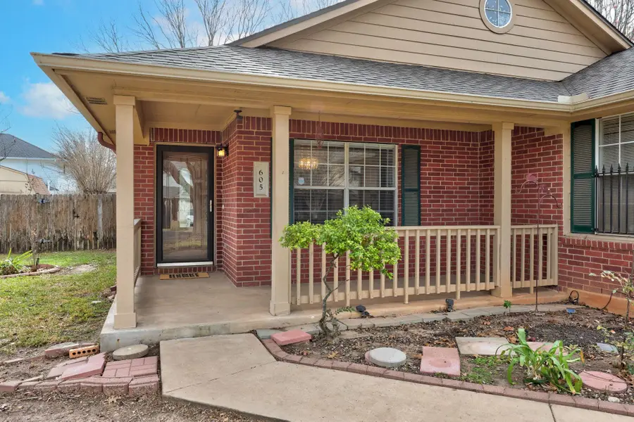 605 Elizabeth Ln, Bastrop, TX 78602 - Image #3