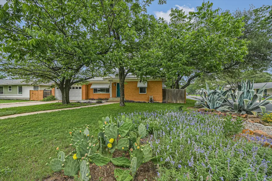 1500 Villanova Dr, Austin, TX 78757 - #2