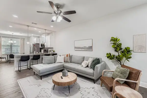 18803 Hogan Cir #14, Point Venture, TX 78645