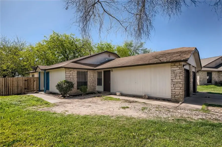 905 & 907 Chisholm Cv, Round Rock, TX 78681 - #2