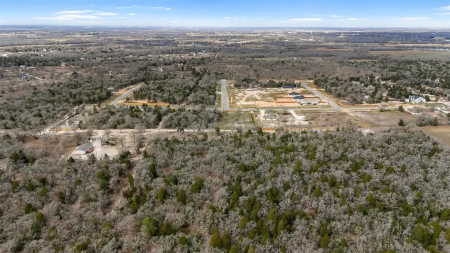 362 La Selva Dr, Elgin, TX 78621 - Image #3