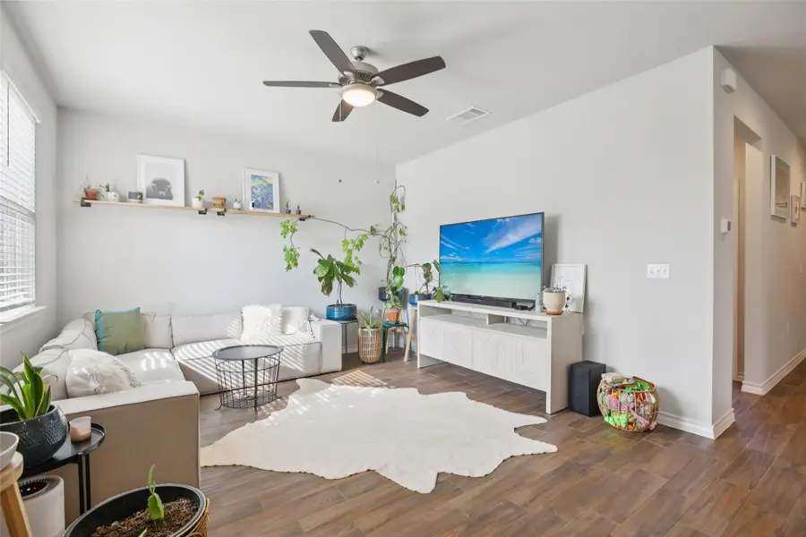 1913 Jacey Way, Austin, TX 78725 - Image #3