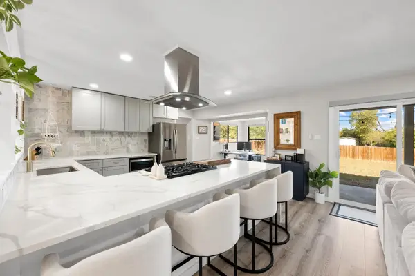 1006 Hollybluff St, Austin, TX 78753