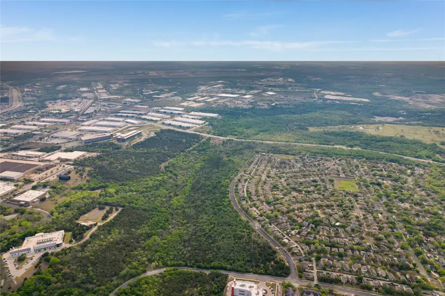 5504 Viewpoint Dr, Austin, TX 78744 - #3