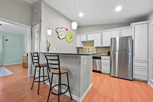 2021 Bluebonnet Ln #203, Austin, TX 78704