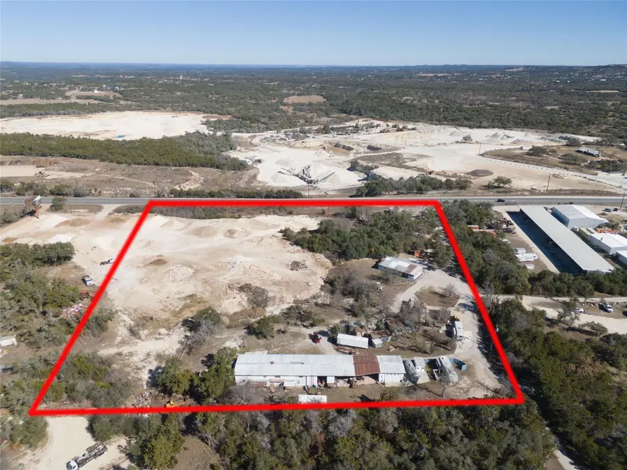 196 Southern Dr, Johnson City, TX 78636 - Image #2