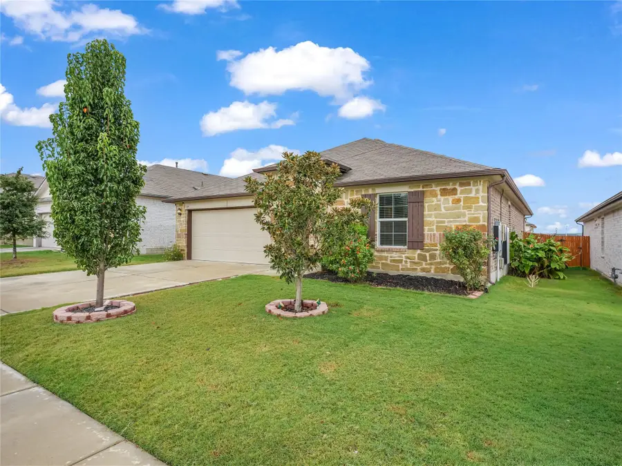 127 Sky Meadows Cir, San Marcos, TX 78666 - #2