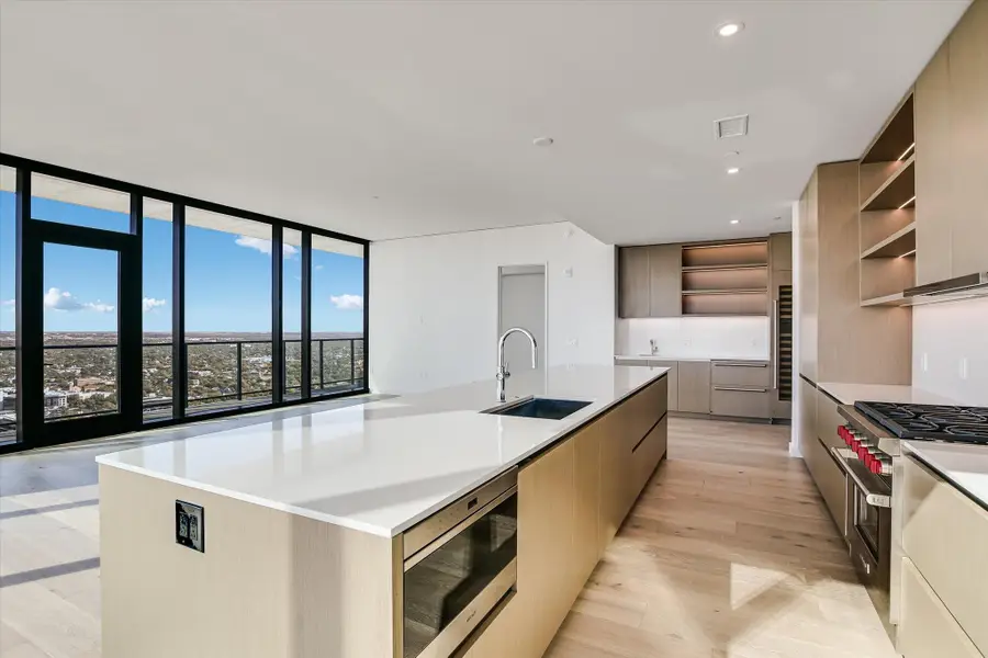 610 Davis St #4304, Austin, TX 78701 - Image #3