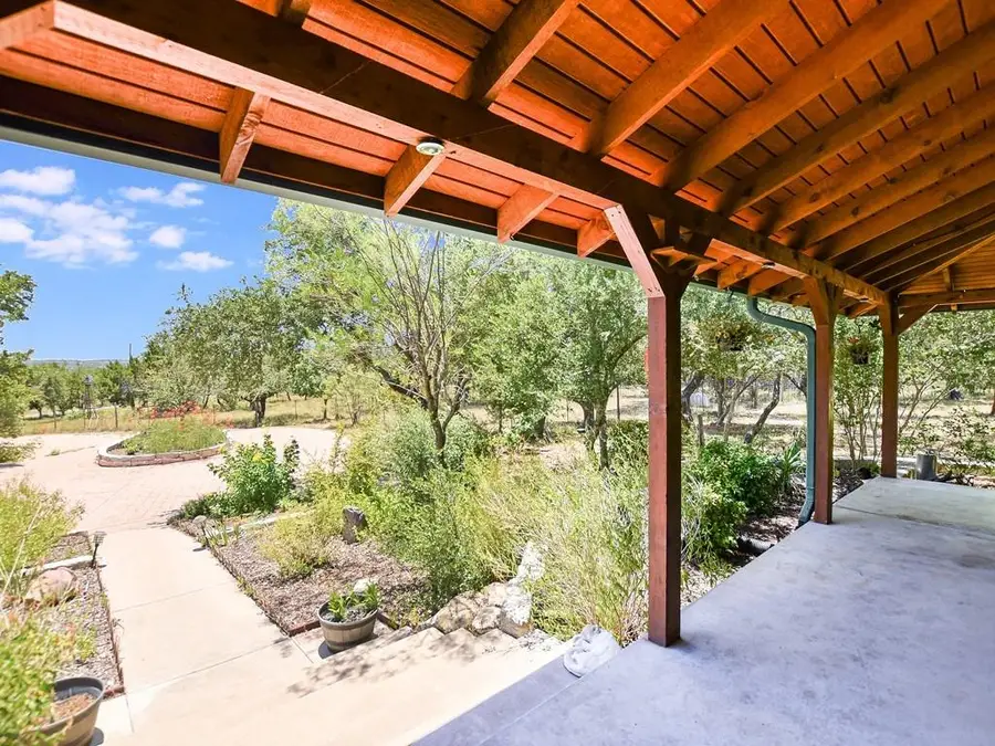 254 Middleton Rd, Spicewood, TX 78669 - #3