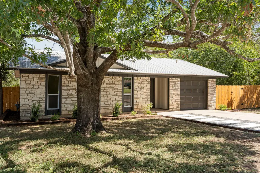 1001 W 17th St, Georgetown, TX 78626 - #3