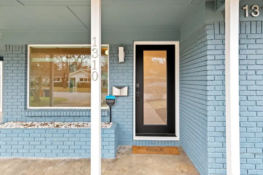 1310 Dwyce Dr, Austin, TX 78757 - #3