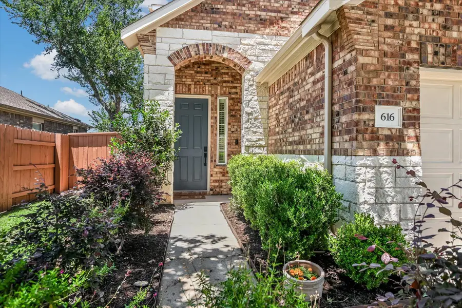 616 Pheasant Hill Ln, Georgetown, TX 78628 - #3