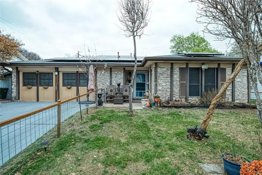 2704 Clarkdale Ln, Austin, TX 78757 - Image #2
