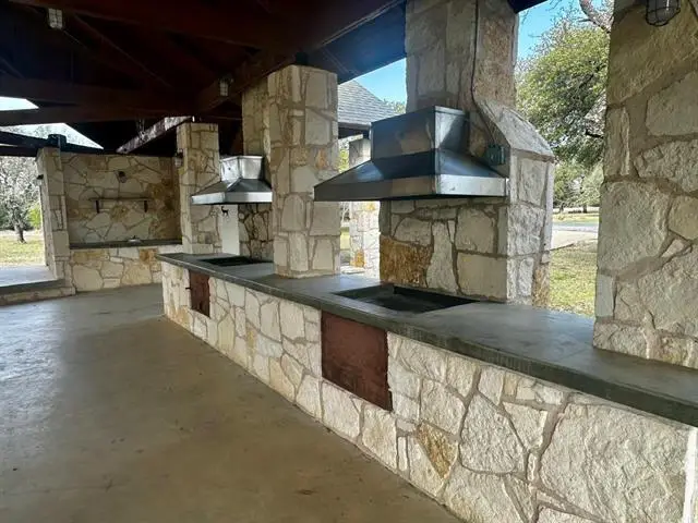 712 Coventry Rd, Spicewood, TX 78669 - Image #3