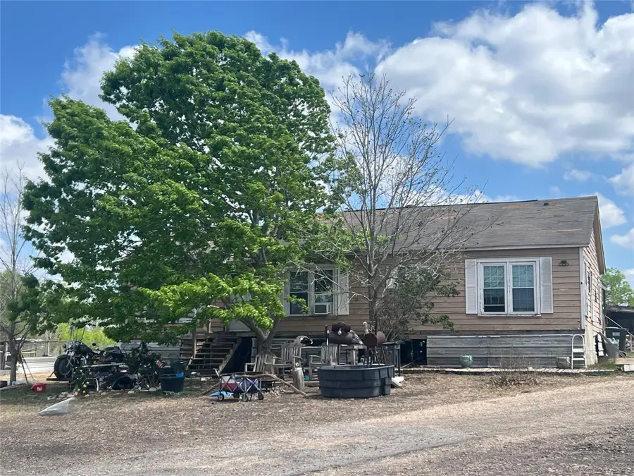 415 Holz Rd, Niederwald, TX 78640 - #2