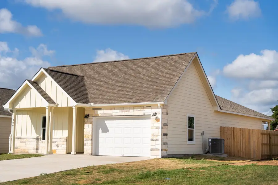 309 String Prairie Way, Smithville, TX 78957 - Image #3