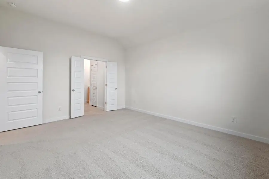 912 Universal Dr, Hutto, TX 78634 - #3