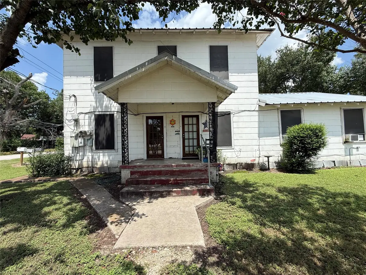 100 N 1st St, Thorndale, TX 76577 - Image #1
