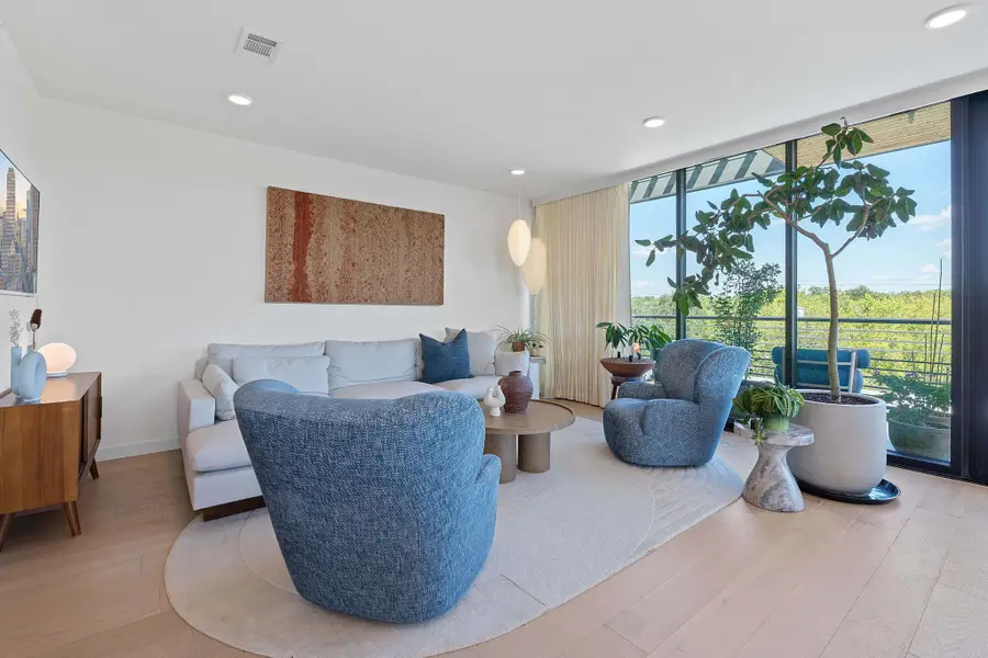 1600 S 1st St #410, Austin, TX 78704 - Image #2