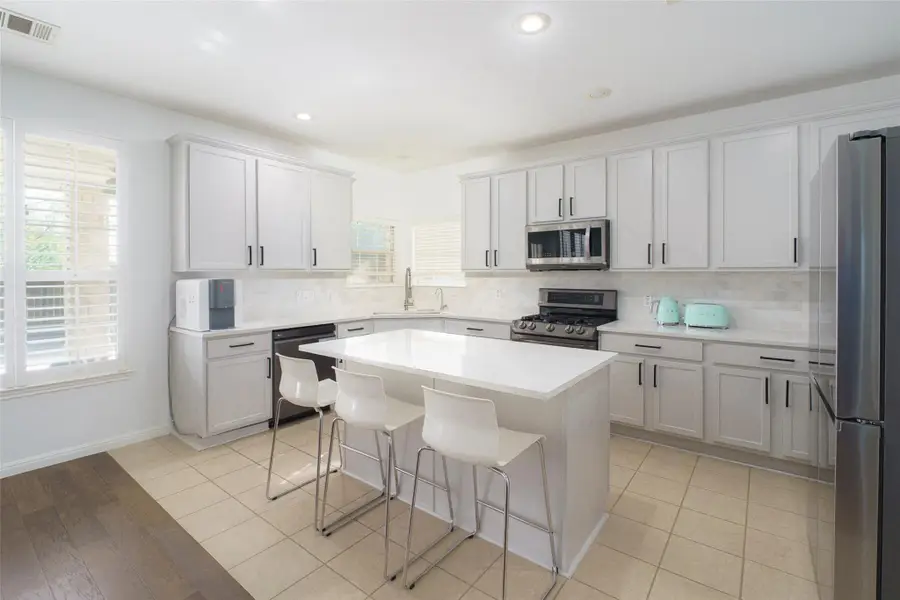 11700 Misty White Dr, Austin, TX 78717 - Image #3