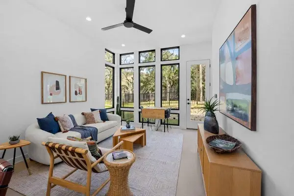 219 Lessin Ln #10A, Austin, TX 78704