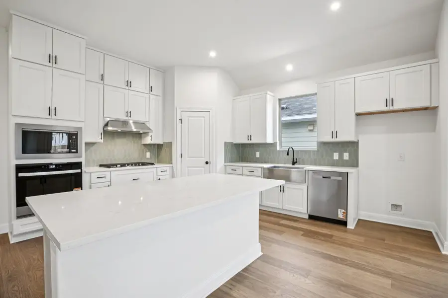 581 Treadwell Ln, Kyle, TX 78640 - Image #3