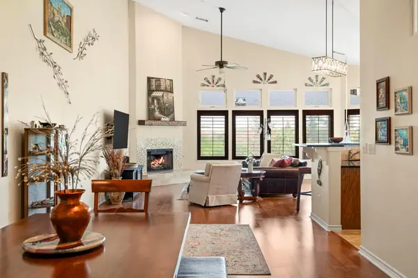 2601 N Quinlan Park Rd #401, Austin, TX 78732