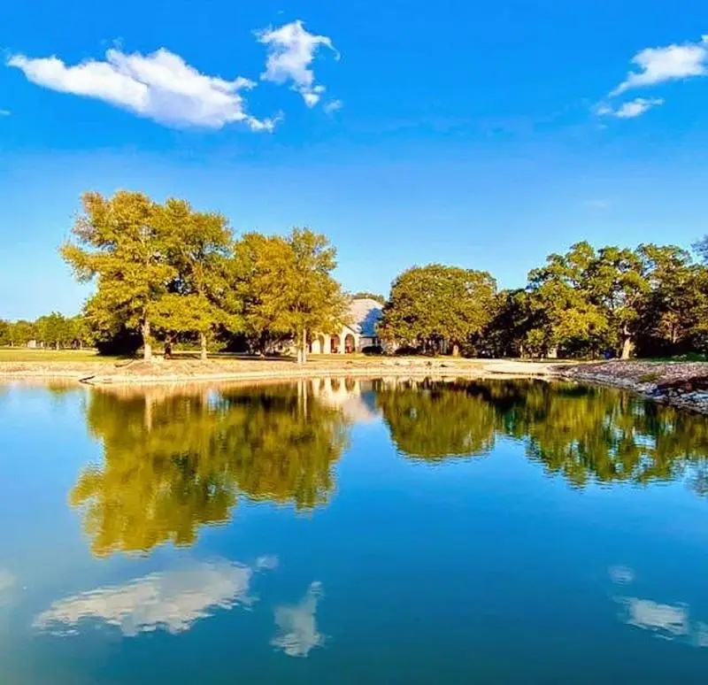 1036 Sherrill Ln, Lexington, TX 78947 - #2