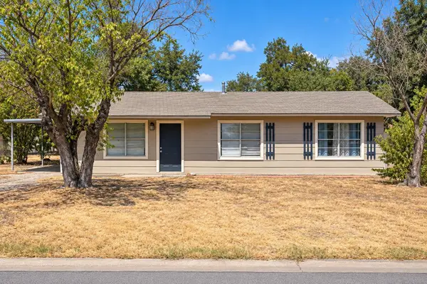 1506 Circle Dr, Round Rock, TX 78664