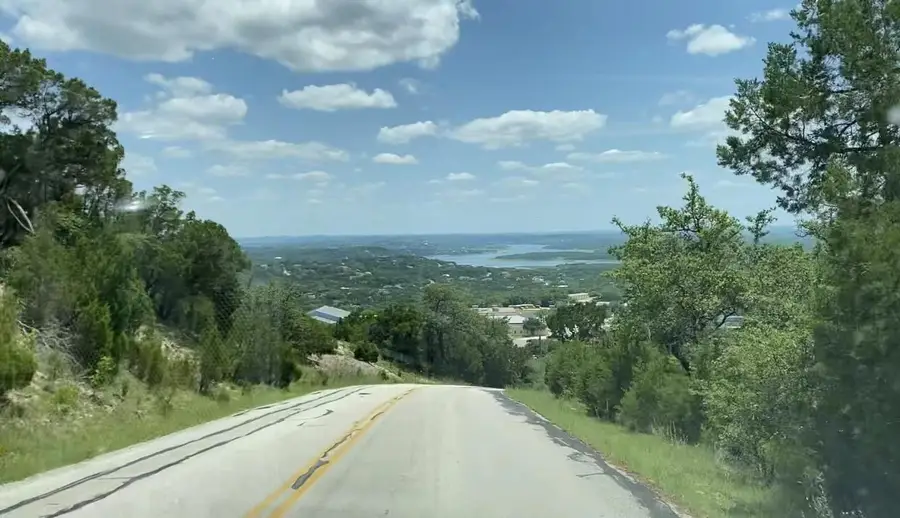 20609 Adobe Trl, Lago Vista, TX 78645 - Image #2