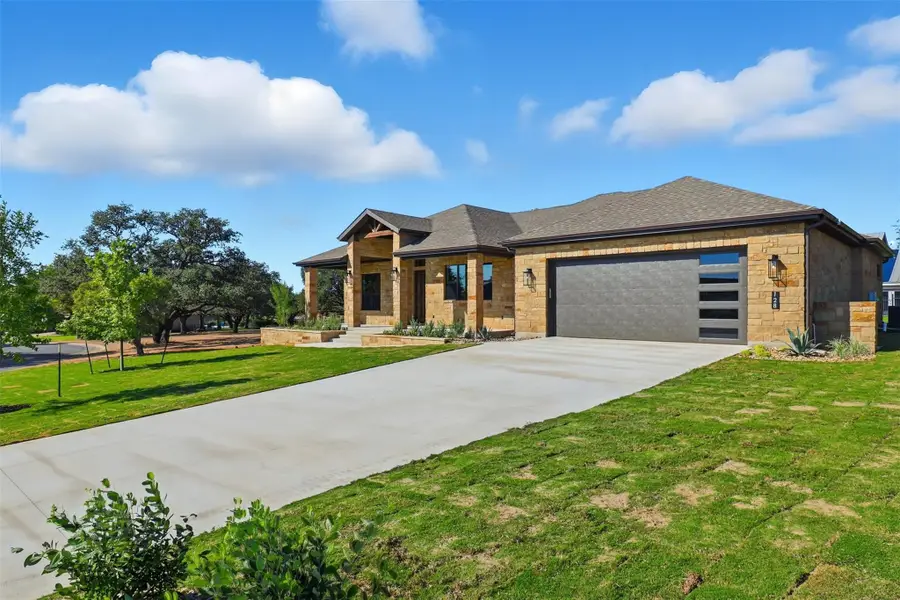 128 Broadgreen Trl, Kingsland, TX 78639 - Image #2