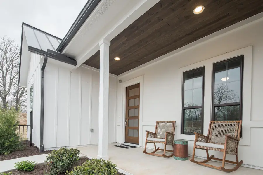 106 Double Eagle Ranch Dr, Cedar Creek, TX 78612 - Image #2