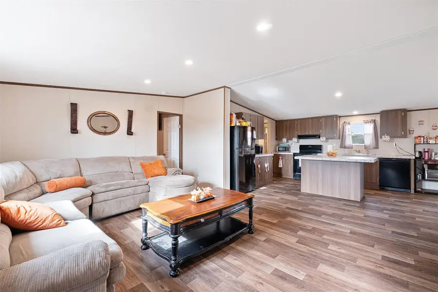 114 Blue Quail St, Dale, TX 78616 - Image #3