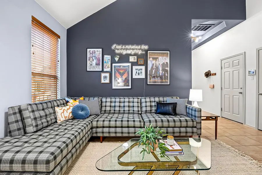 10137 Milla Cir, Austin, TX 78748 - Image #3