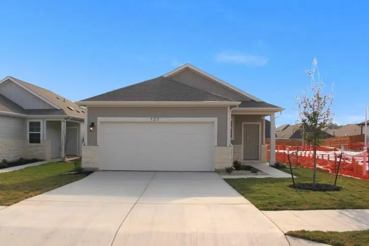 127 Two Bits Ln, Elgin, TX 78621 - Image #1