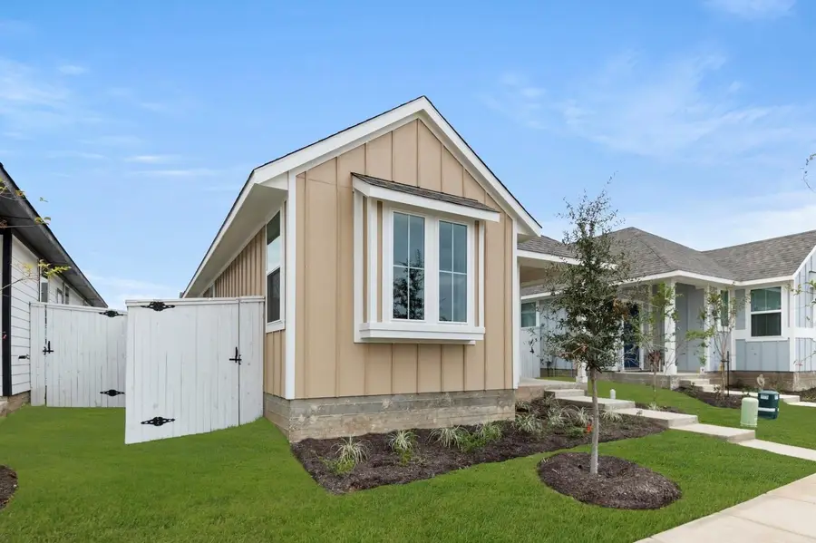 201 Cider Creek Dr, Elgin, TX 78621 - Image #2