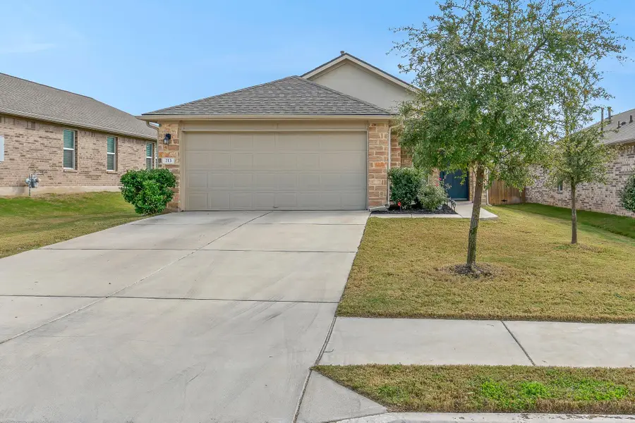 213 Mais Dr, Georgetown, TX 78626 - Image #3