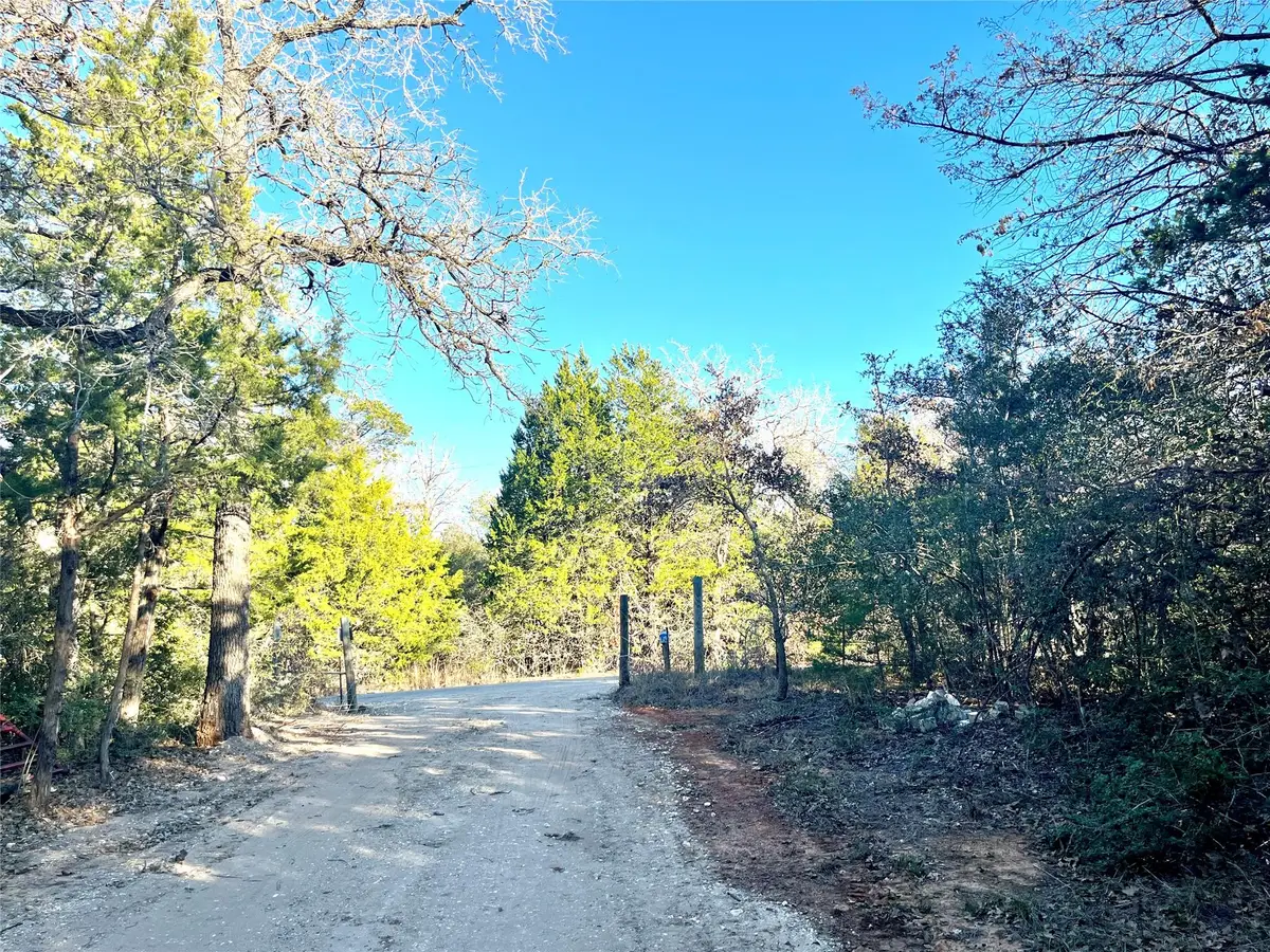 194 Split Oak Rd, Smithville, TX 78957 - #1