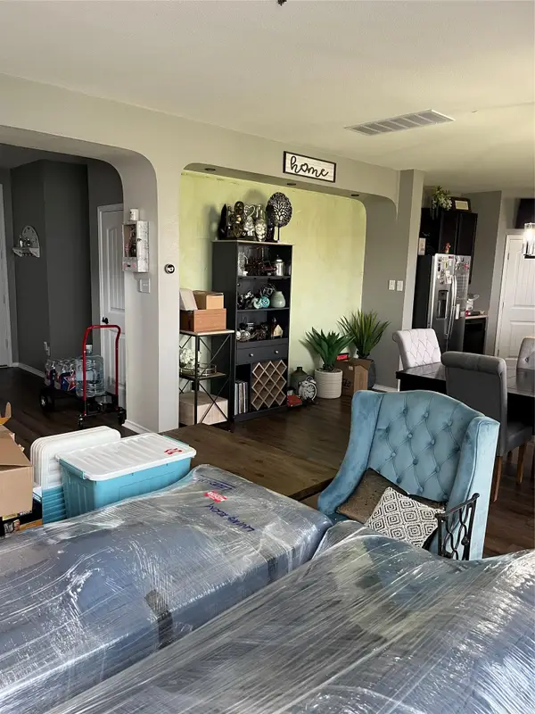 128 Carrington St, Hutto, TX 78634