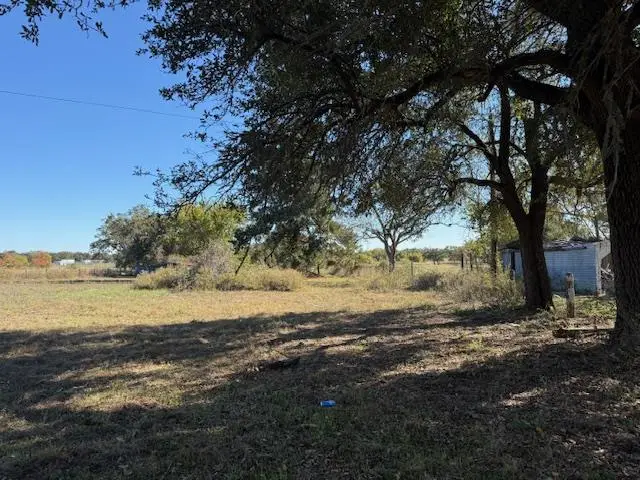 1420 E Cameron Ave, Rockdale, TX 76567 - Image #2