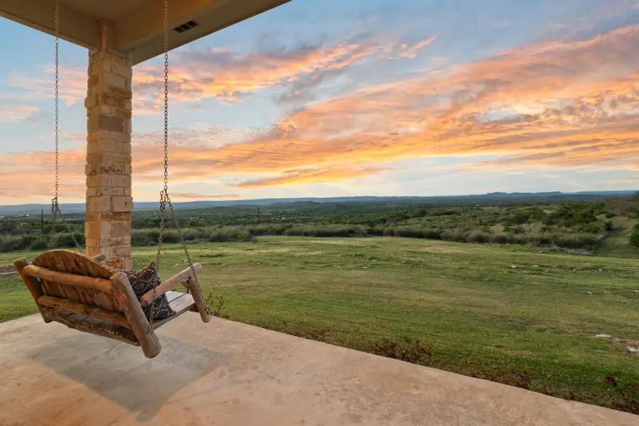 1130 Crownover Ln, Round Mountain, TX 78663 - #2