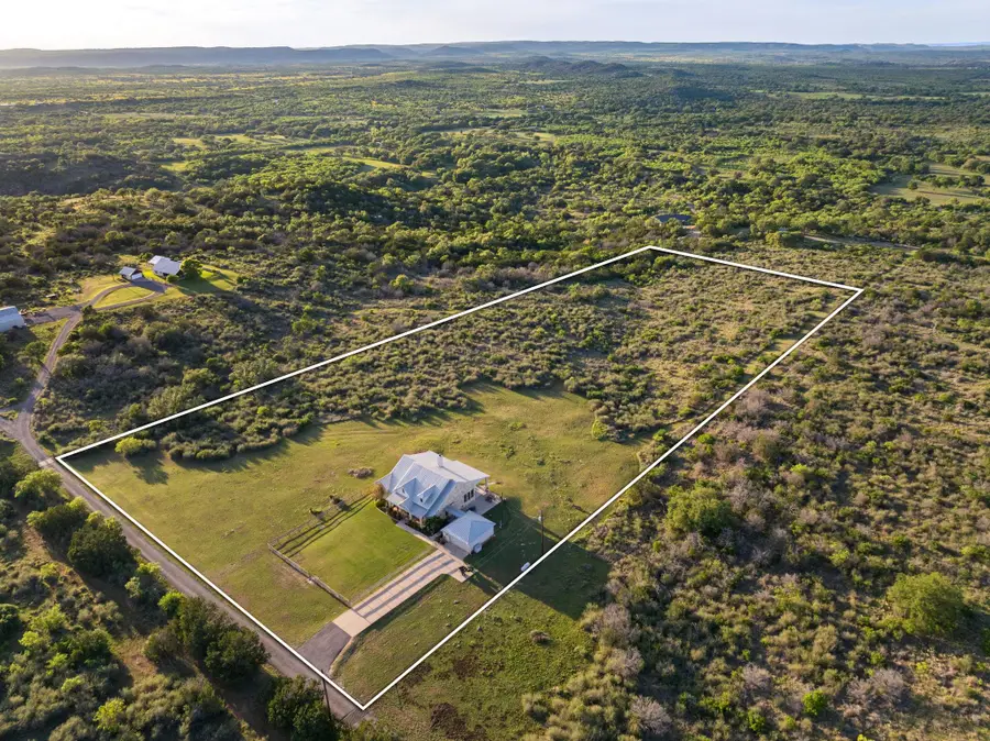 1130 Crownover Ln, Round Mountain, TX 78663 - #3