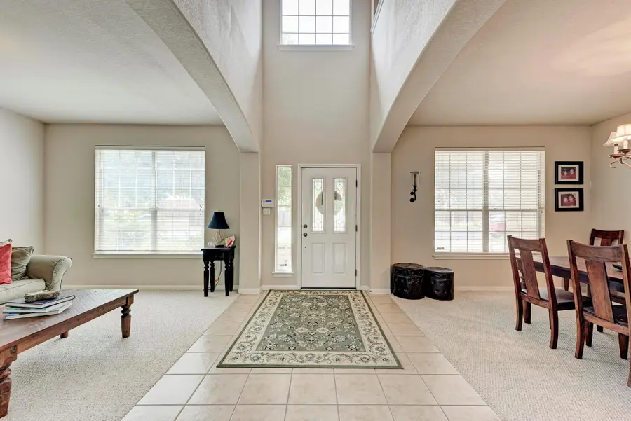 1024 Portchester Castle Path, Pflugerville, TX 78660 - Image #3