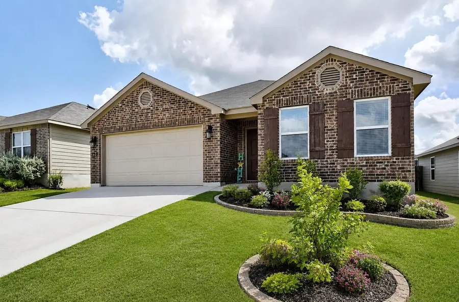 733 Peak Place, Seguin, TX 78155 - #2