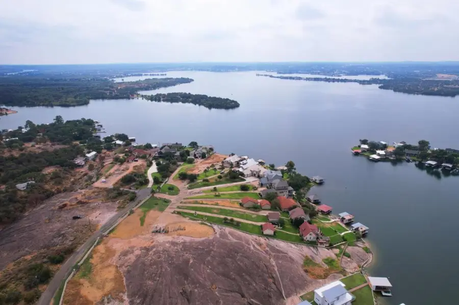 1532 Hill Top Dr, Granite Shoals, TX 78654 - Image #2