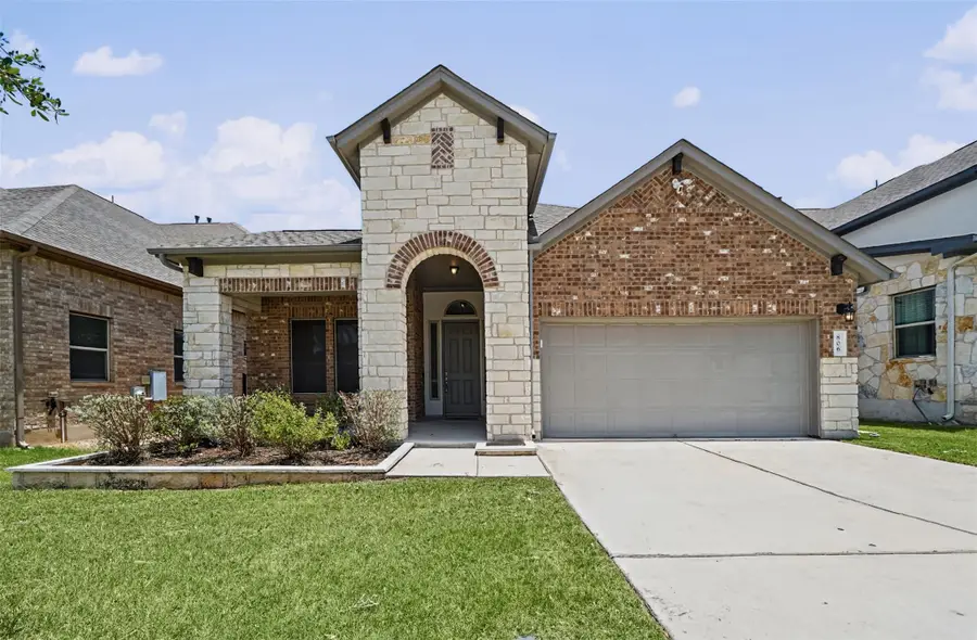 806 Clearwell St, Cedar Park, TX 78613 - #2