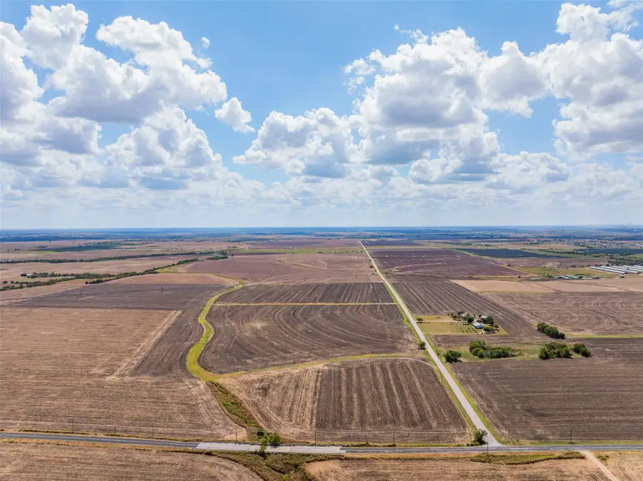 000 Wells Ln, Manor, TX 78653 - Image #3