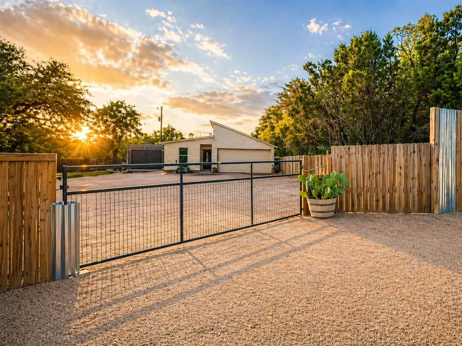 2705 Cory Ln, Spicewood, TX 78669 - #2