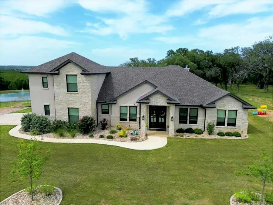 201 Brothers Ln, Burnet, TX 78611 - #2